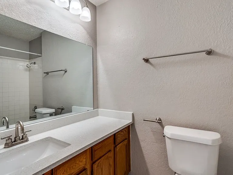 824 Simon Dr — Photo 15