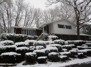 128 Seymour Ave, Scranton, PA 18505