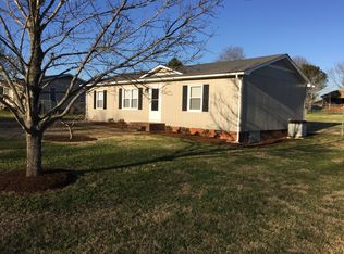 4220 River Rd, Hickory, NC 28602