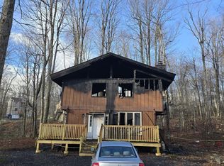 9374 Fairmount Way, Tobyhanna, PA