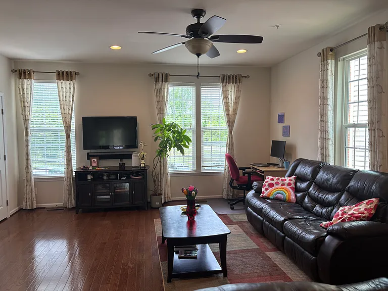 8613 Enoch Pratt Dr — Photo 5