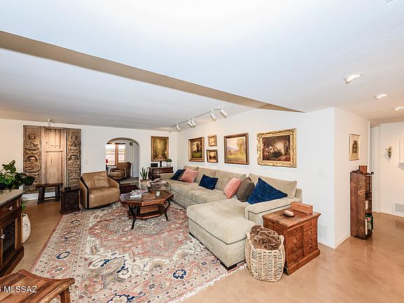 5th image of 6315 N Calle Del Caballo