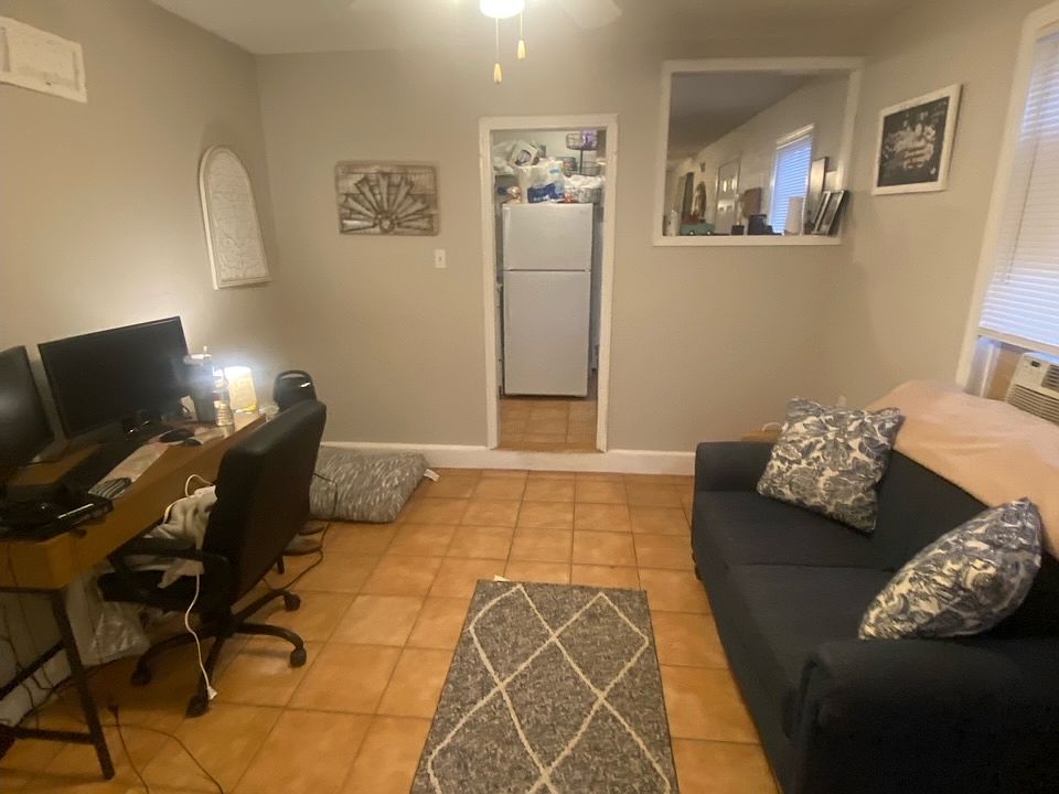 1st image of 2422 32nd St #C