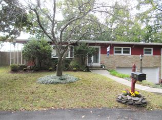 186 Forest Hill Dr, Kingston, NY 12401