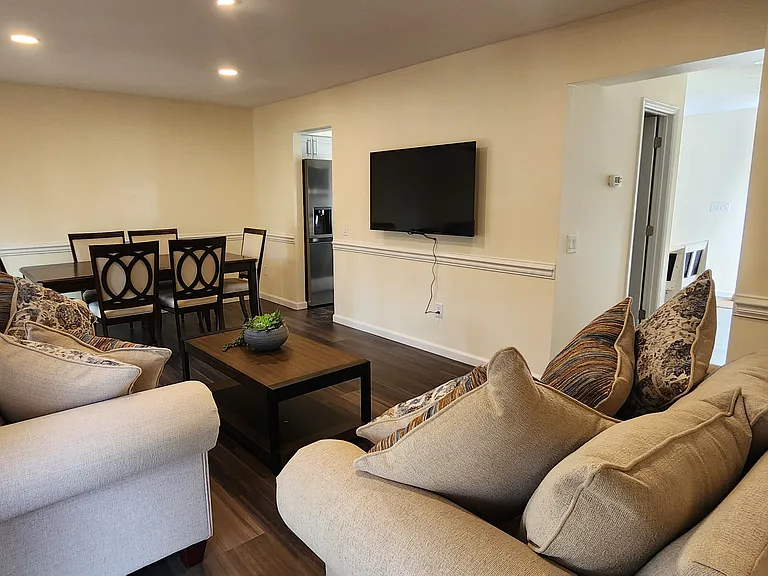 18257 Smoke House Ct — Photo 12