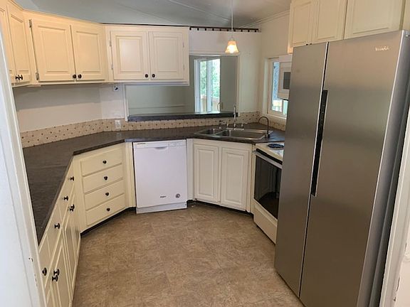 5th image of 63352 Sierra Rd