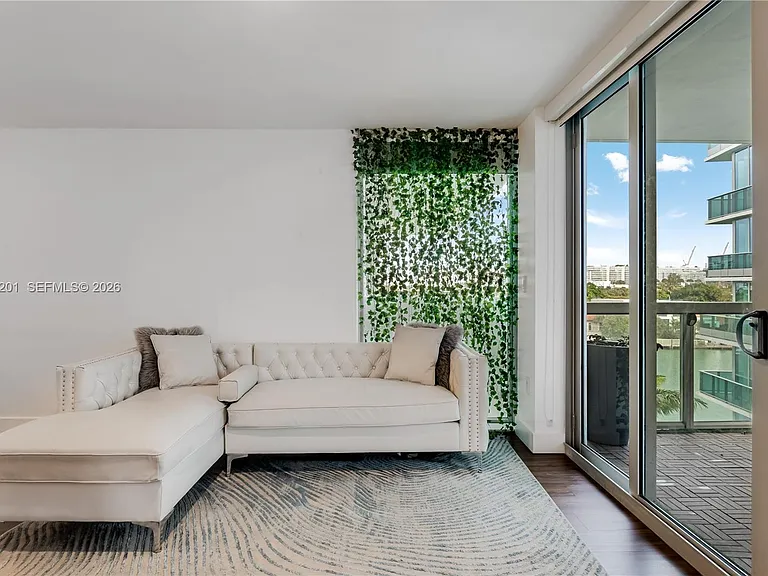 9261 E Bay Harbor Dr #607 — Photo 29