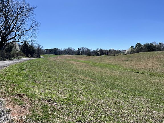 4th image of 1074 Ballplay Rd