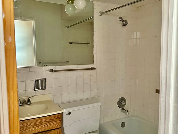 5th image of 123 N Central Ave APT 507