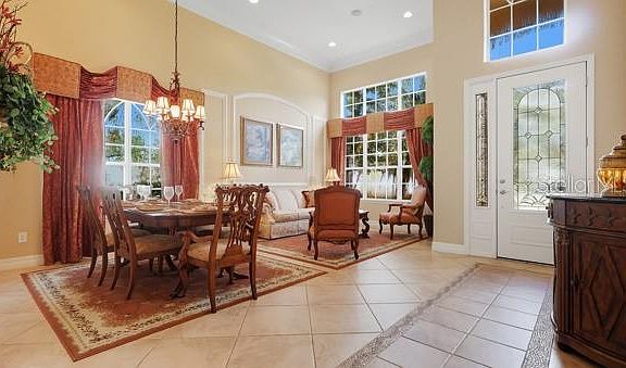5th image of 601 SPRING OAK CIRCLE
