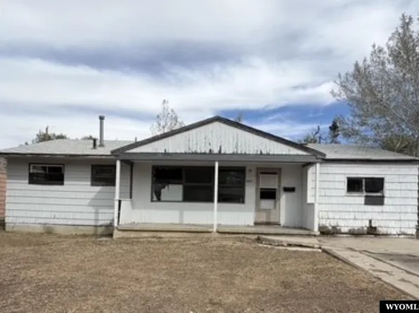 1625 Kit Carson Ave, Casper, WY 82604