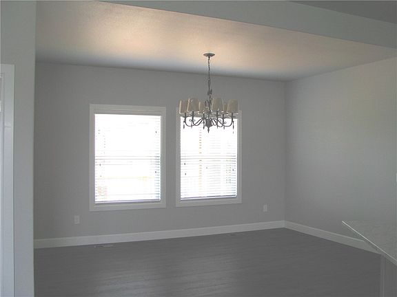 3rd image of 3501 Creekstone Cv