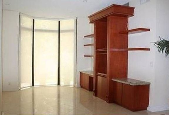 5th image of 3600 Yacht Club Dr APT 102