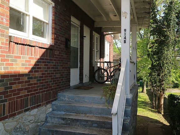 Private entrance to Unit B along side of home