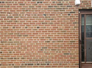 110 Wexford Blvd #B, Toronto, ON M1R1L6