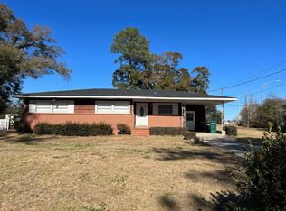105 Colmont Dr, Eufaula, AL 36027