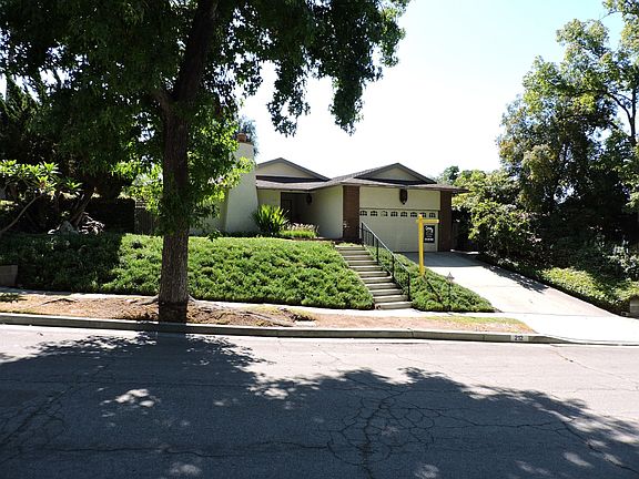 2nd image of 212 W Scenic Dr