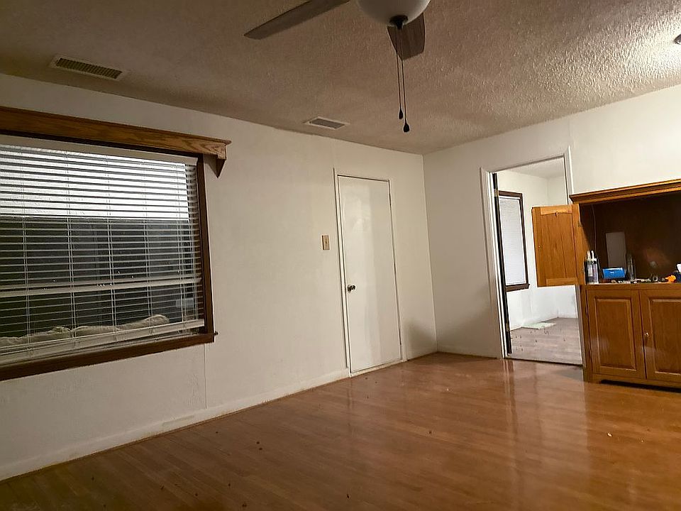 1st image of 4035 State Road 209