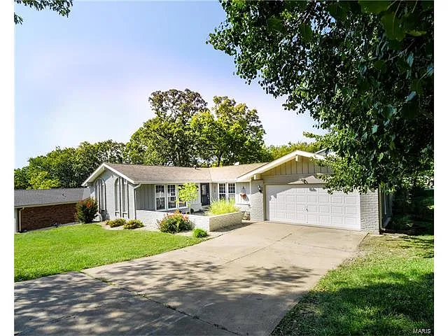 519 Glan Tai Dr photo 1