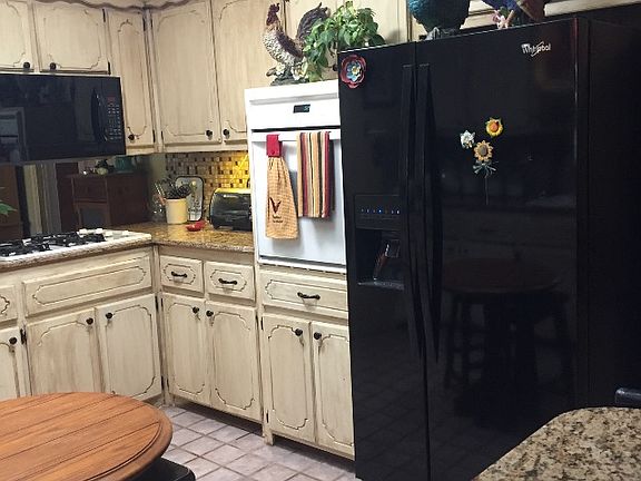 4th image of 606 S Taylor Ave