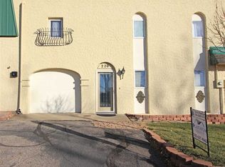 220 Castillian Blvd, Hays, KS 67601