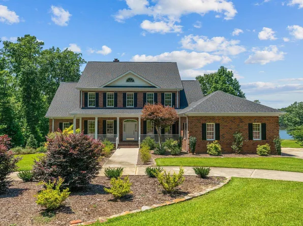 7975 Villanow Dr, Sanford, NC 27332