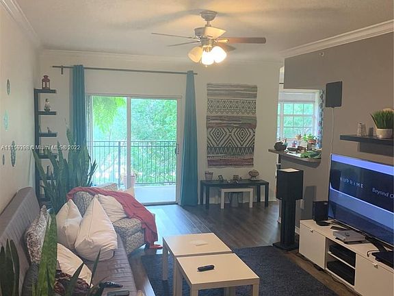 5th image of 100 SW 117th Ter #2308