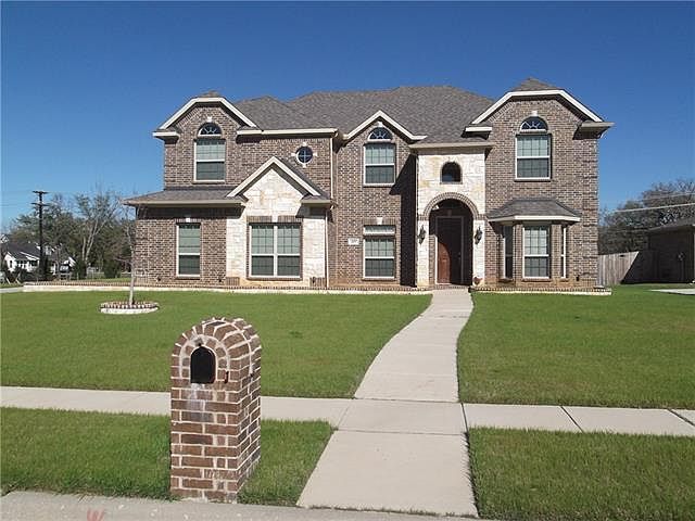 1st image of 409 Sunrise Dr