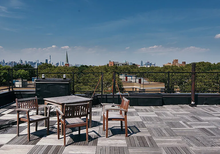 206 Scholes St #8 — Photo 10