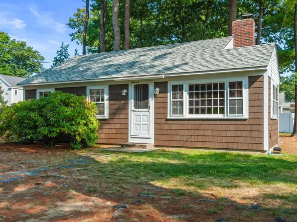 22 Cranberry Street, Wells, ME 04090