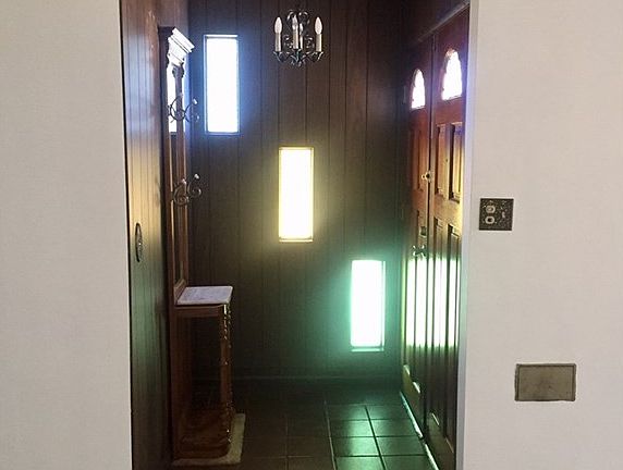 3rd image of 1904 S Grandridge Ave