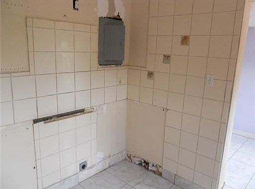 4th image of 266 Minola Dr
