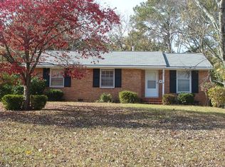 5127 Hewitt Dr, Fayetteville, NC 28311