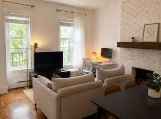 8 Patchin Pl #3F, New York, NY 10011