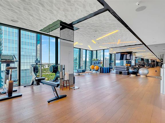 3rd image of 1451 Brickell Avenue #1202