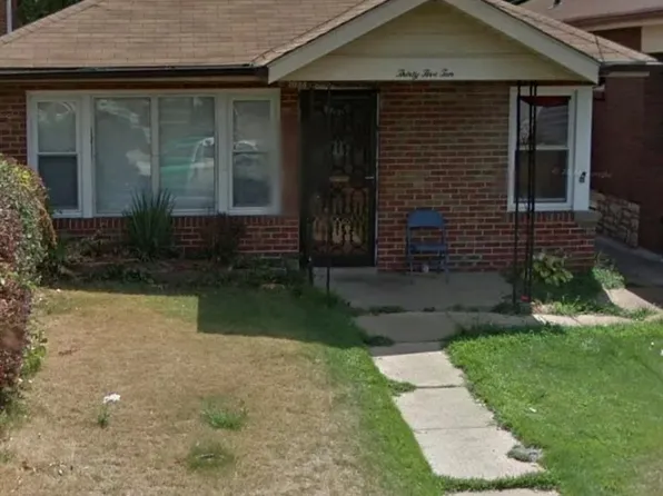 3510 Central Pl, Saint Louis, MO 63121