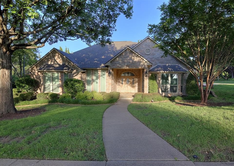 1st image of 804 Hickory Knob Cir