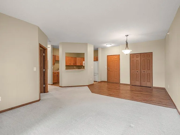 114200 Hundertmark Rd #110 — Photo 14