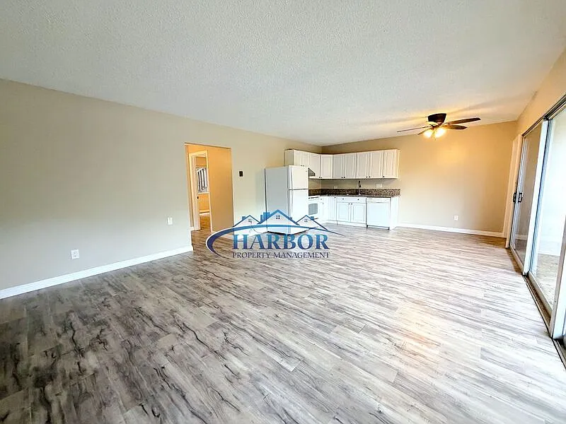 2 bed, 2.0 bath, $3,100 — Photo 3