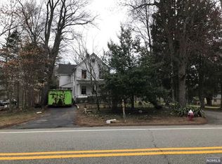 726 Westwood Ave, River Vale, NJ 07675