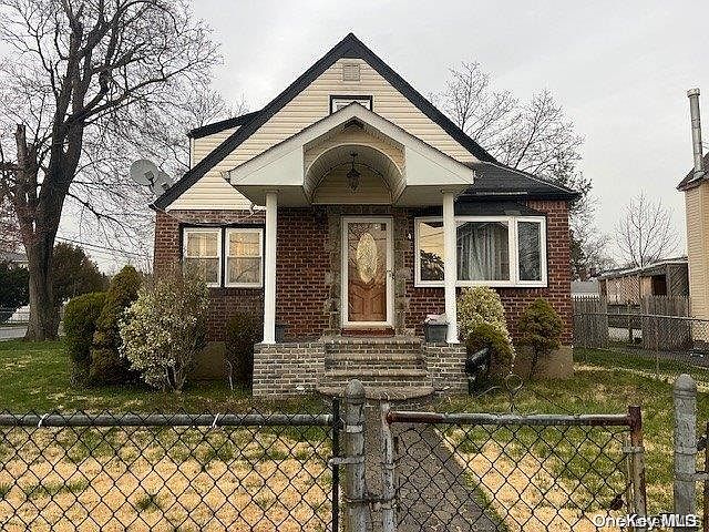 1st image of 4 Fiske Place