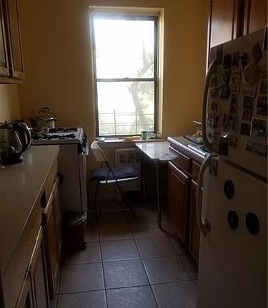 3rd image of 43 Amberson Ave APT 3C