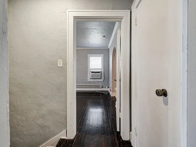 1123 NW 30th St — Photo 5