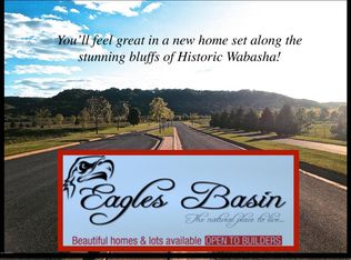 1036 21st St, Wabasha, MN 55981