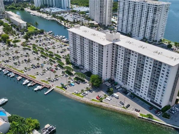 400 Kings Point Dr APT 719, Sunny Isles Beach, FL 33160