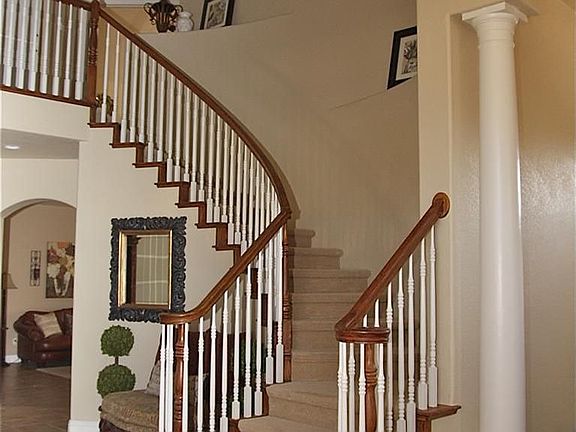 2nd image of 4015 Melrose Ct