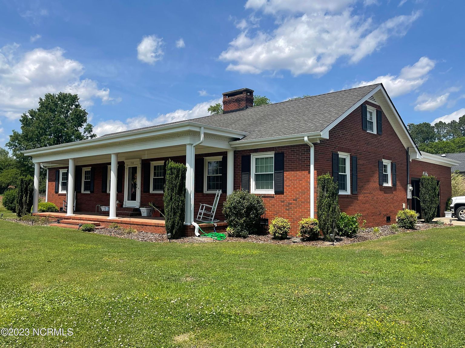 700 W Main Street, Mount Olive, NC 28365 Zillow