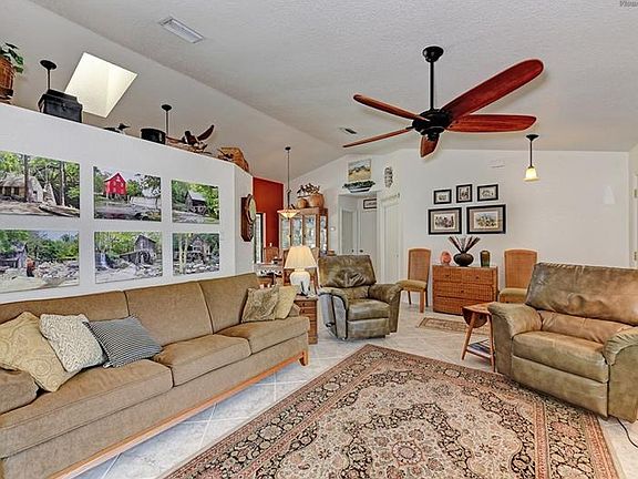 5th image of 17241 Gulfspray Cir