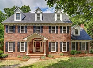 4006 Waldenbrook Rd, Greensboro, NC 27407