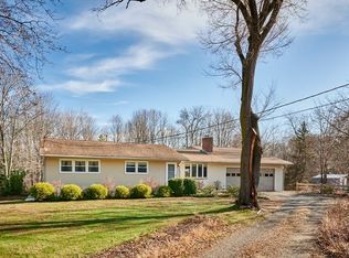 148 West St, Hatfield, MA 01038